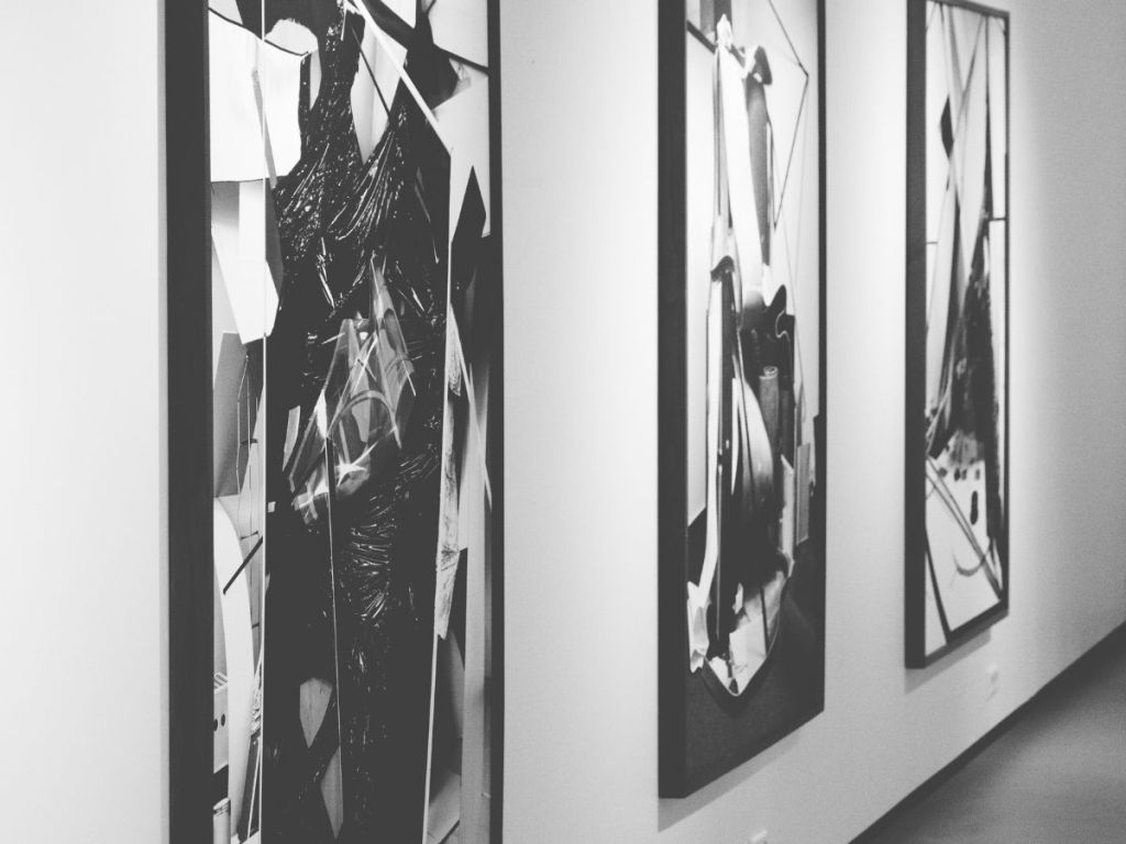 Mastering the Monochrome Approach in your Canvas&nbsp;Art