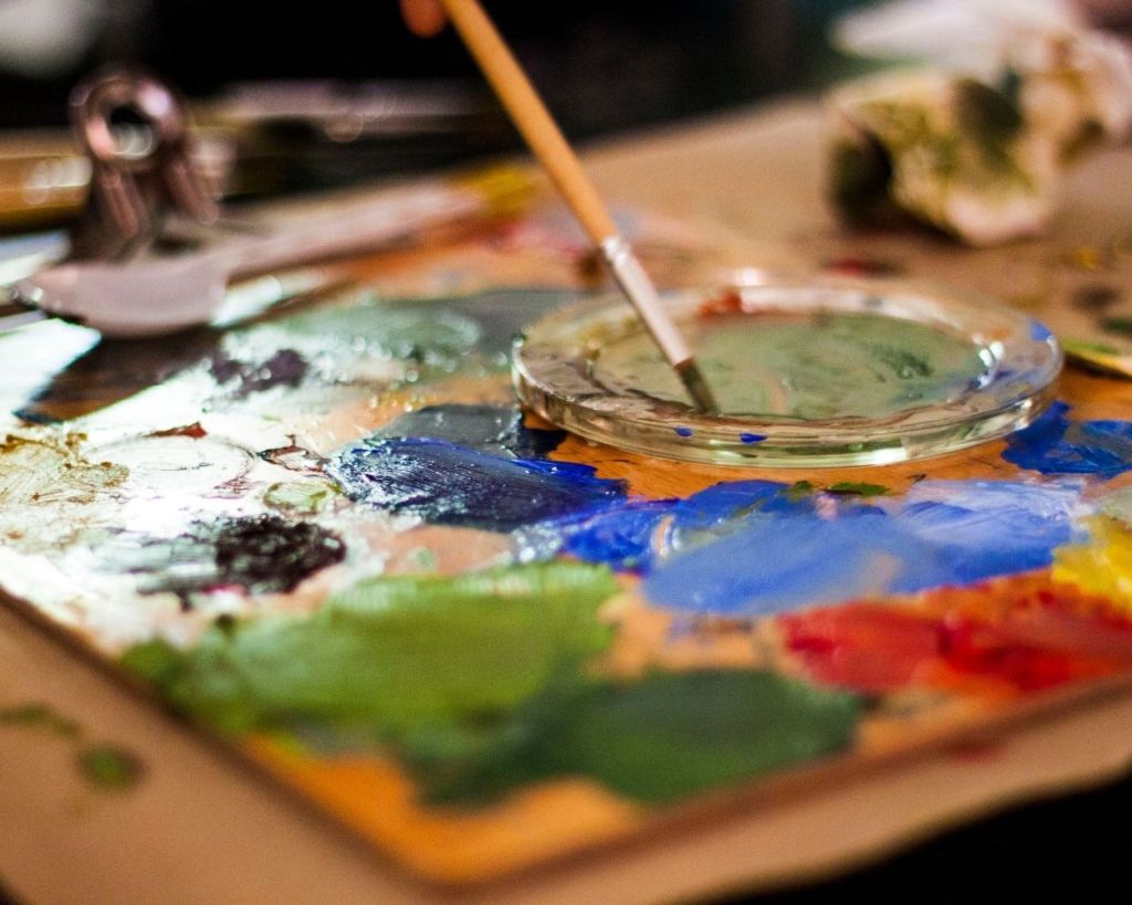brush on palette
